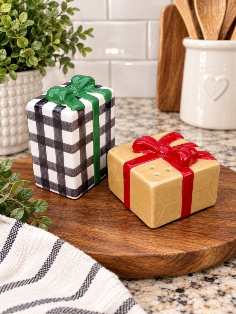 Hallmark Salt & Pepper Shakers Ceramic Checker Present Design with a Bow